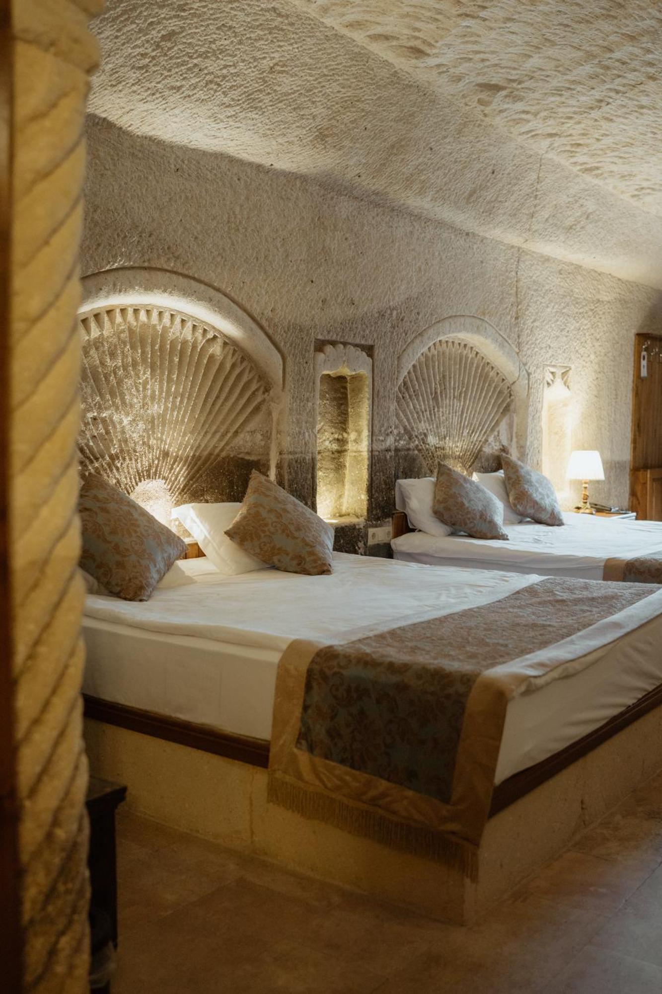 Kismet Cave Mansion